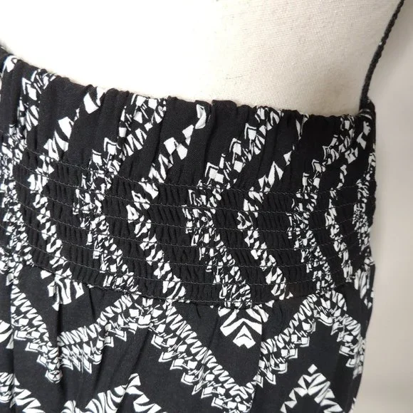 Joe B Black and White Chevron Skirt - Picture 3 of 4
